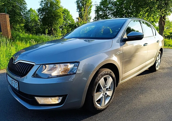 Skoda Octavia cena 35900 przebieg: 253000, rok produkcji 2016 z Lipno małe 781